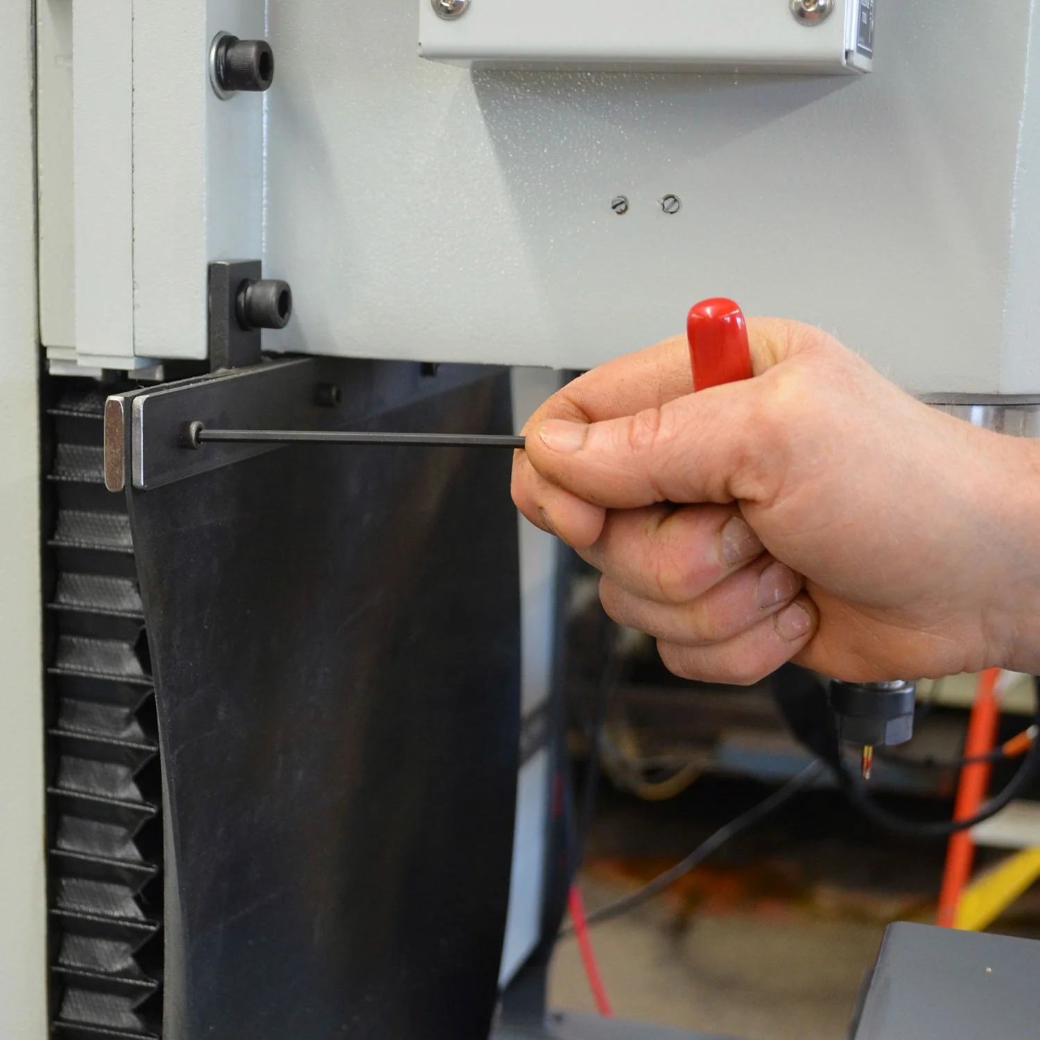 BONDHUS Metric 6" (152MM) Hex End T-Handles - Image 6