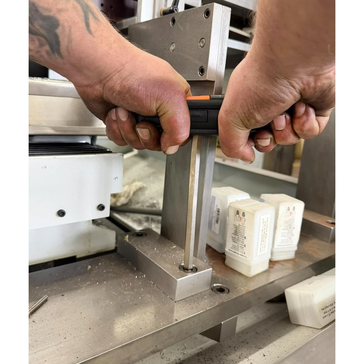 BONDHUS Quick-T  L-Wrench to Handle Adaptor - Image 10